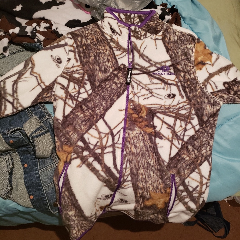Mossy oak fleece jacket